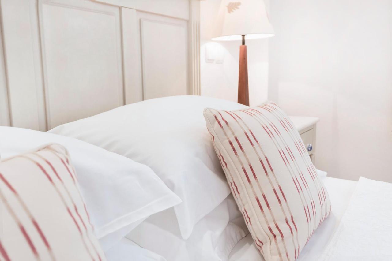 Suite Grand con bañera de hidromasaje y vistas al mar